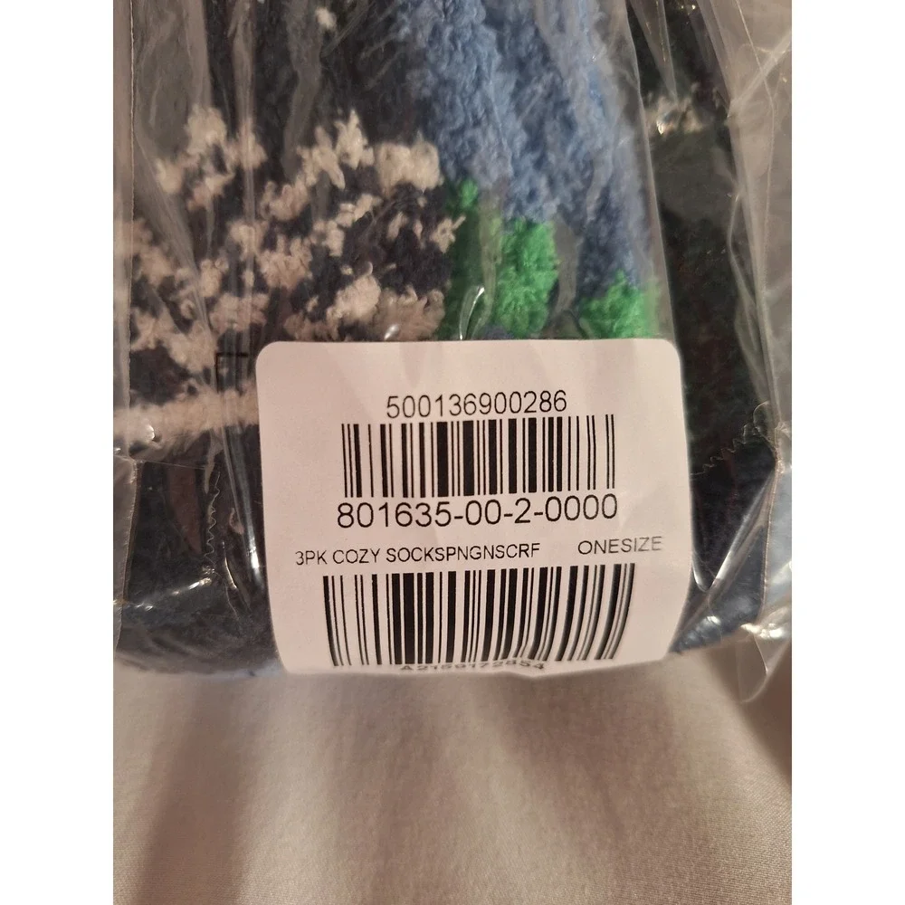 Old Navy Mens Cozy Socks 3 Pack Blue Green Plaid Snowflake Fuzzy One Size 801635
